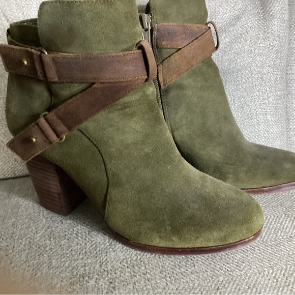 Olive green Gianni Bini booties - Picture 1 of 3